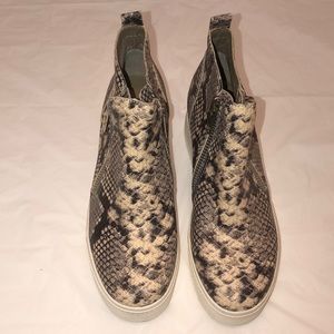 Steve Madden cloud sneaker